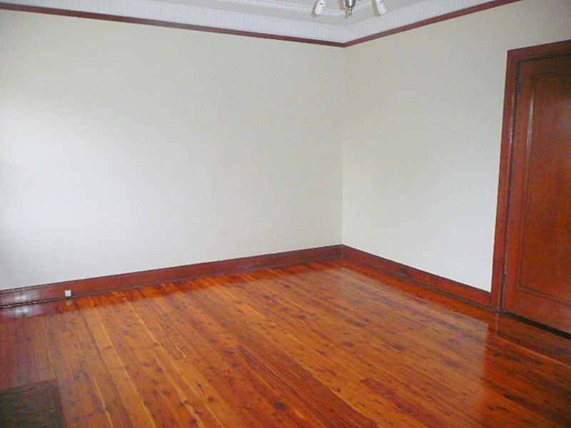 1 Ferndale Close, Wentworthville NSW 2145