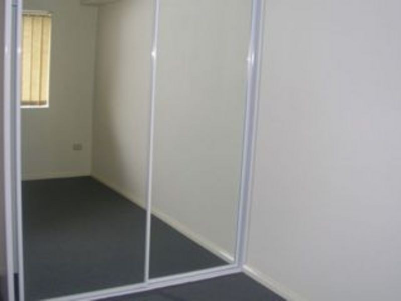 19/02 Wentworth Avenue, Toongabbie NSW 2146