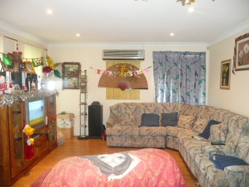 26 Feramin Ave, Whalan NSW 2770