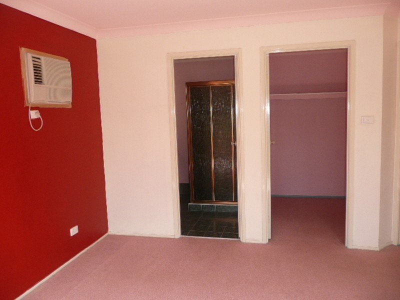 25 Debbie Cct, Mount Druitt NSW 2770