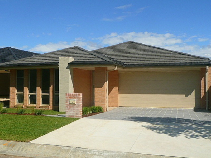 9 Bluebell Cresent, Ropes Crossing NSW 2760