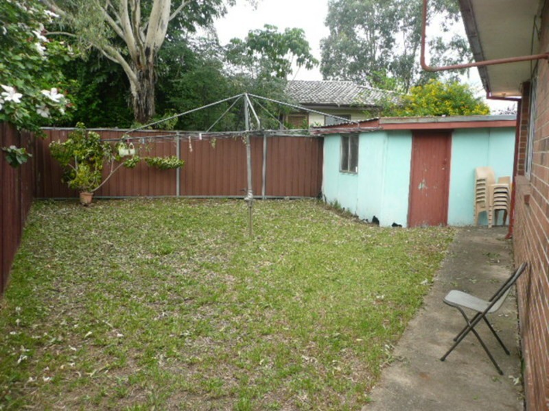 8 Siemens Cres, Emerton NSW 2770