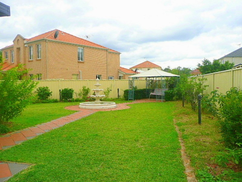 6 Hartwell Cres, St Clair NSW 2759