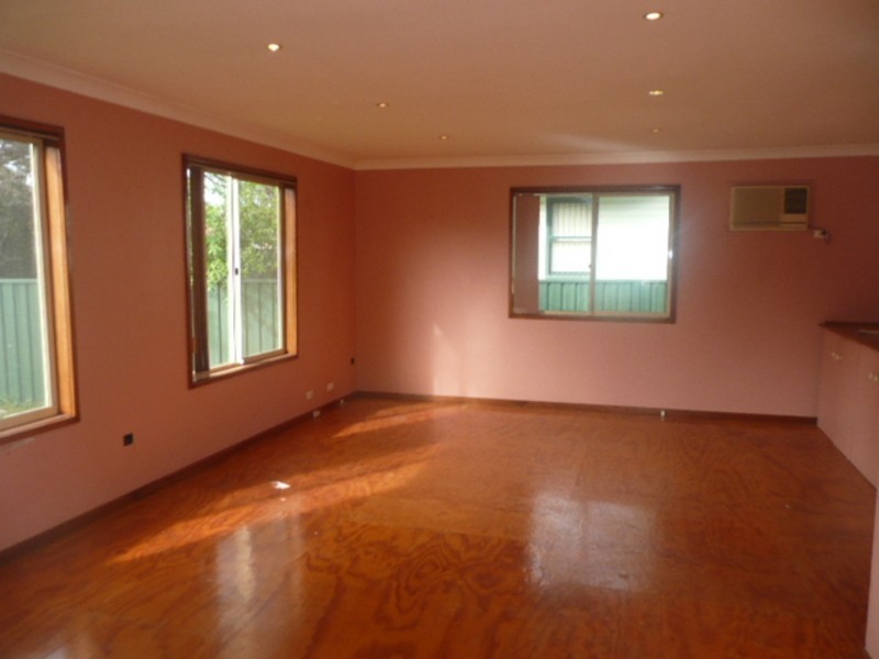 3 Cumbernauld Crescent, Dharruk NSW 2770