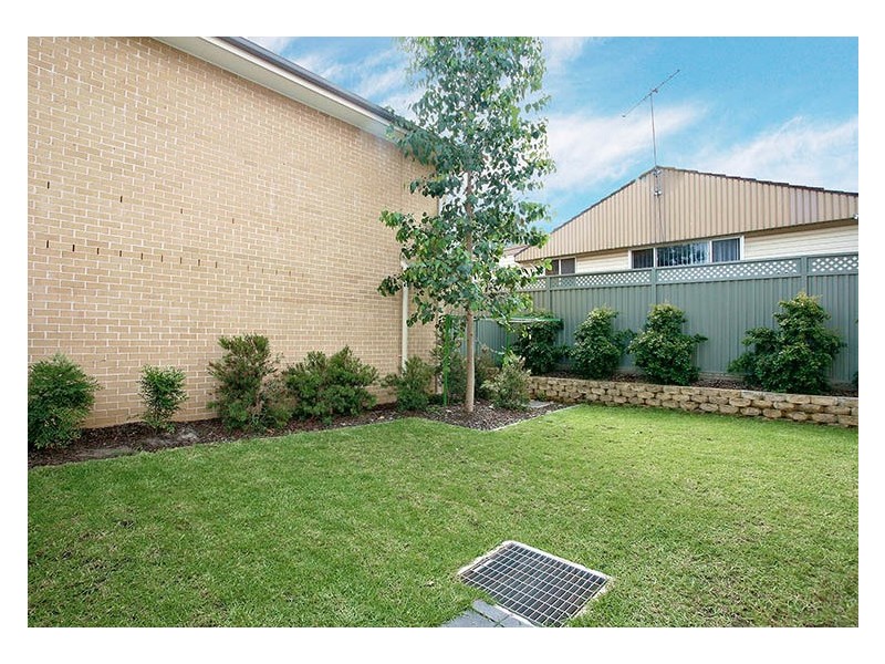 2/36 Adelaide Street, Rooty Hill NSW 2766