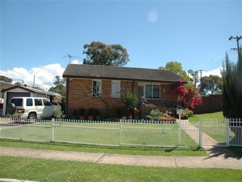 2 Hasselburgh Rd, Tregear NSW 2770