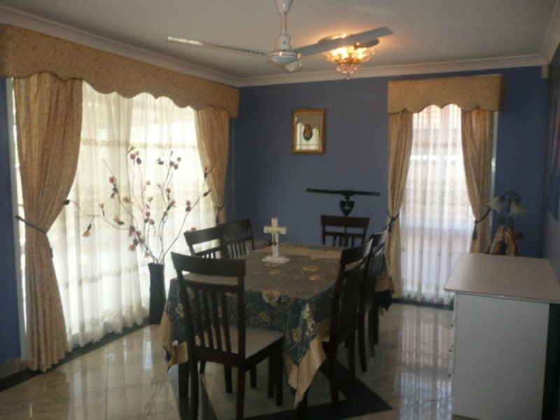 16 Calida Cres, Hassall Grove NSW 2761