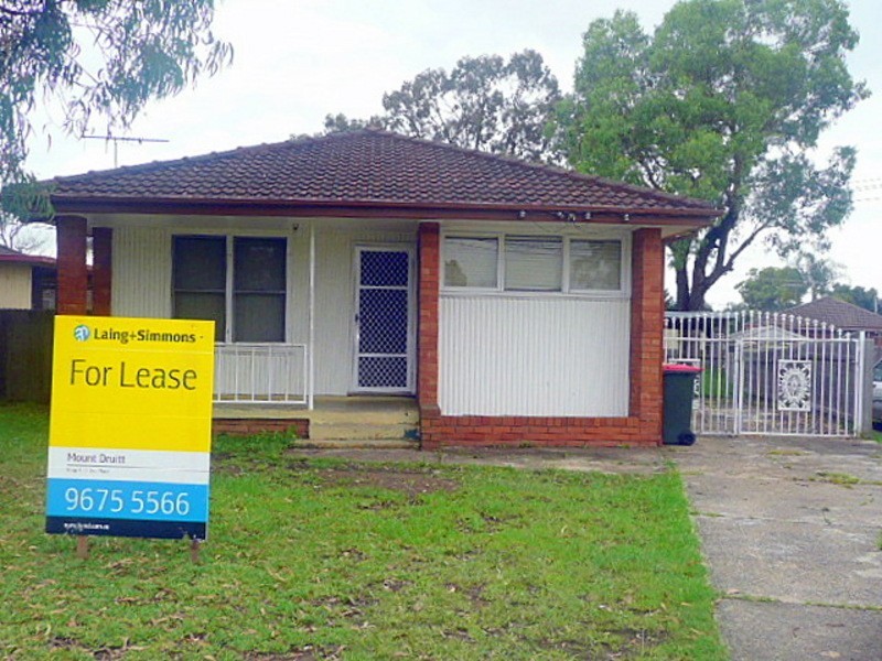 21 Waitaki Street, Lethbridge Park NSW 2770