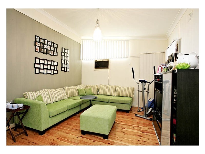 27 Siemens Cres, Emerton NSW 2770