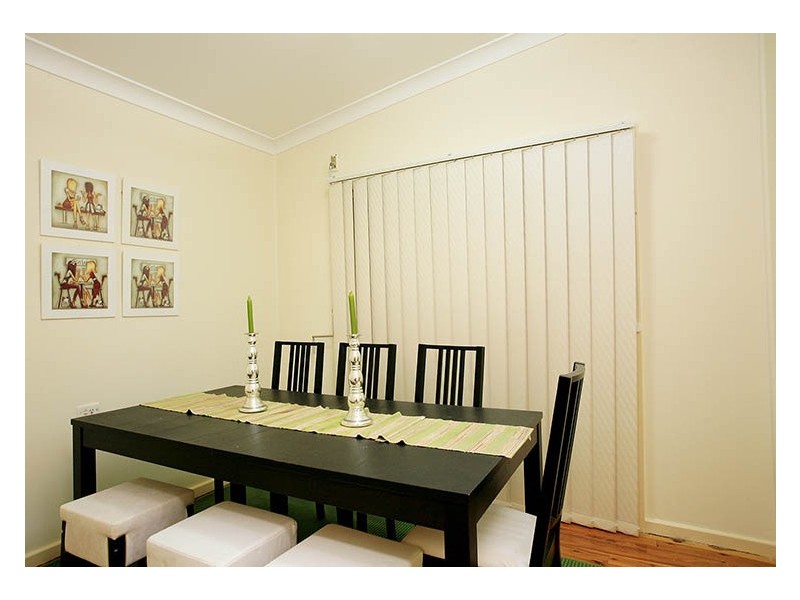 27 Siemens Cres, Emerton NSW 2770