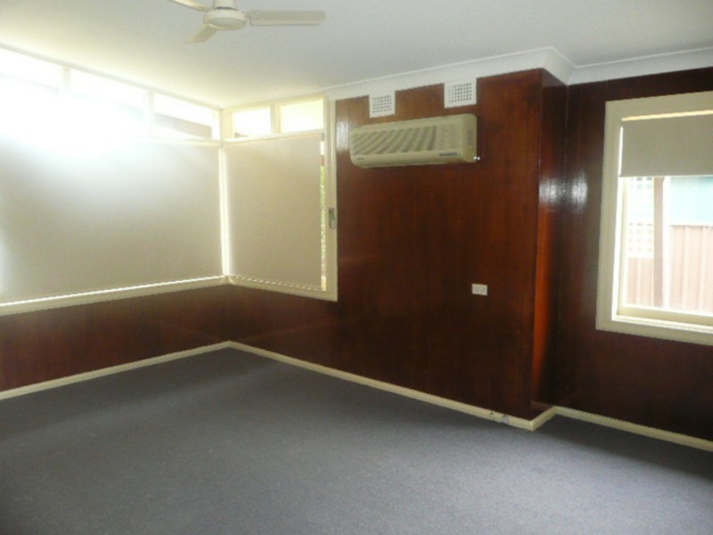 18 Taranaki avenue, Lethbridge Park NSW 2770