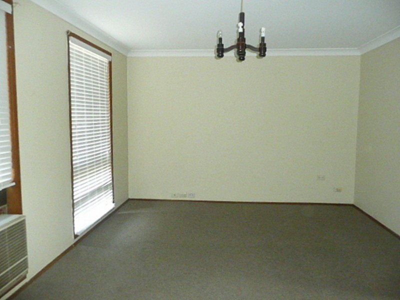 31 Jindalla Crescent, Hebersham NSW 2770