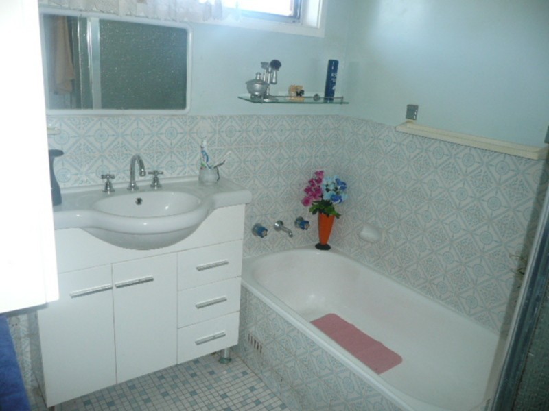 22 Dollin Street, Colyton NSW 2760