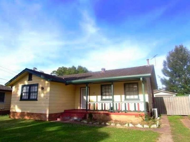 40 Niland Crescent, Blackett NSW 2770