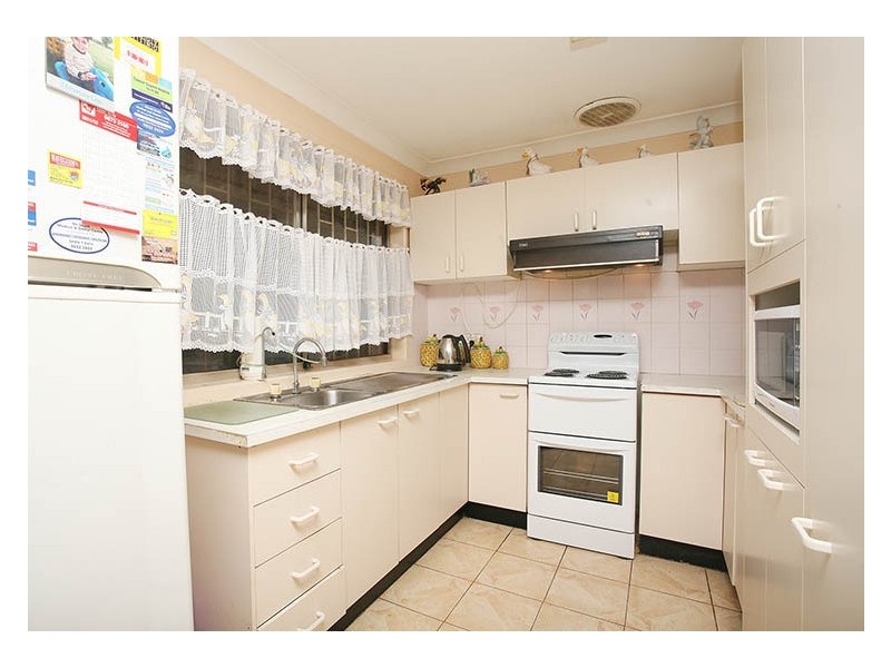 6 Gillian Cres, Hassall Grove NSW 2761