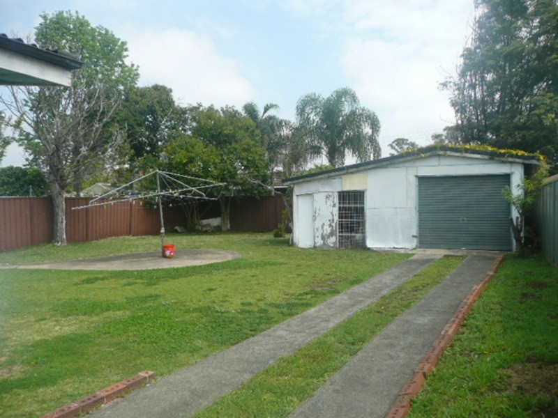 87 Belmore Avenue, Whalan NSW 2770