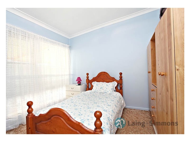 7 Papeete Ave, Lethbridge Park NSW 2770