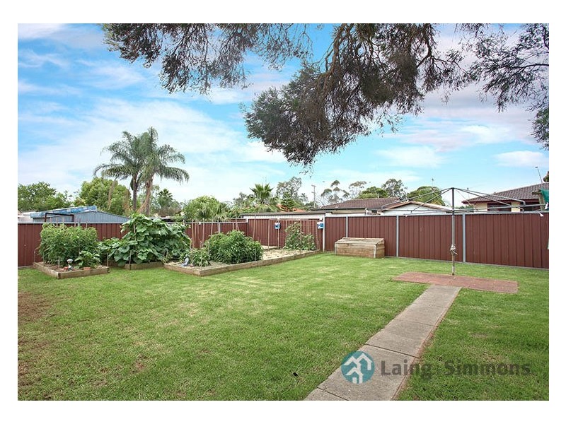7 Papeete Ave, Lethbridge Park NSW 2770