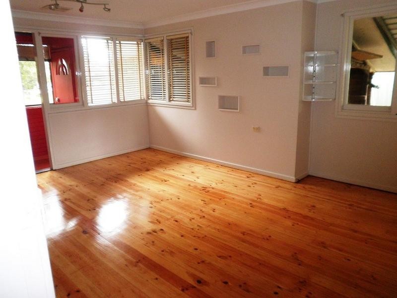 63 Cumbernauld Crescent, Dharruk NSW 2770