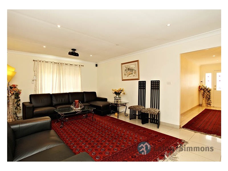 2 Ahmet Ct, Oakhurst NSW 2761