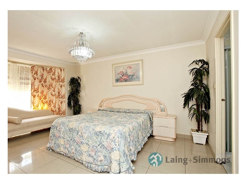 2 Ahmet Ct, Oakhurst NSW 2761