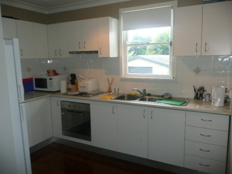 95 Manila Rd, Lethbridge Park NSW 2770