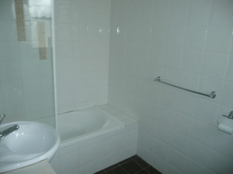 95 Manila Rd, Lethbridge Park NSW 2770