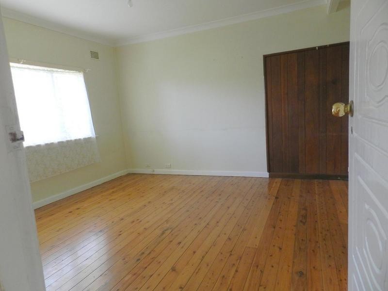 12 White Parade, St Marys NSW 2760