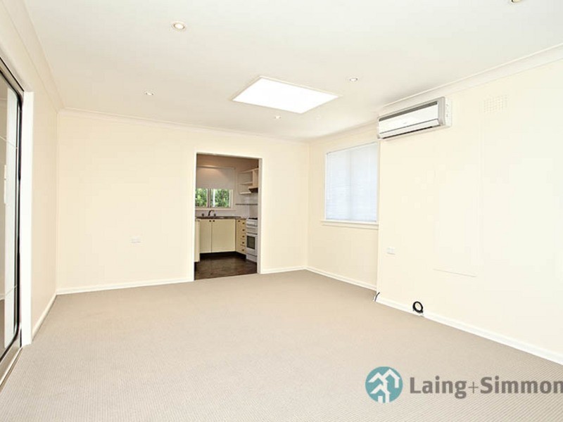 15 Siemens Cres, Emerton NSW 2770