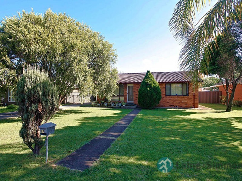 47 Melville Rd, St Clair NSW 2759