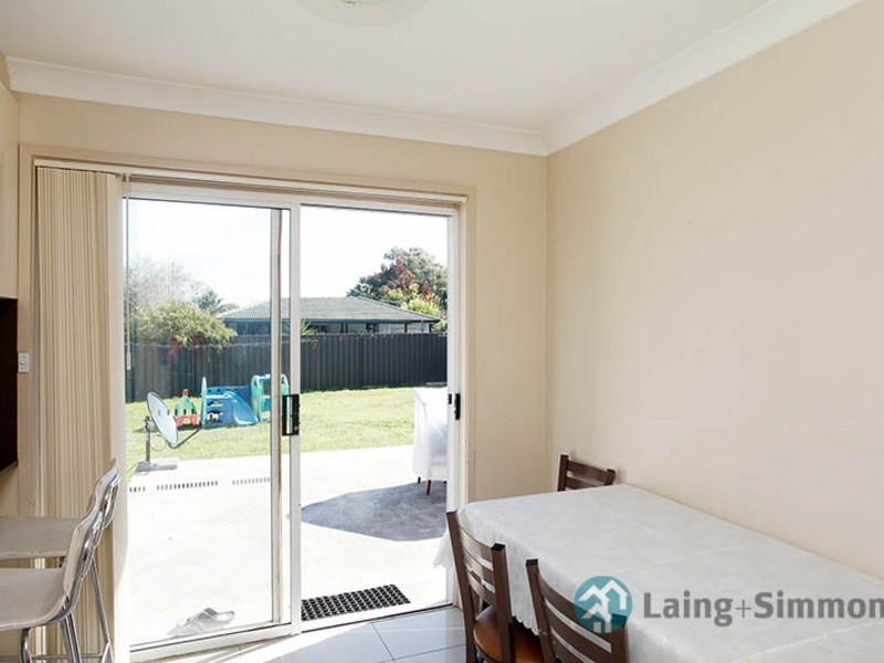 47 Melville Rd, St Clair NSW 2759