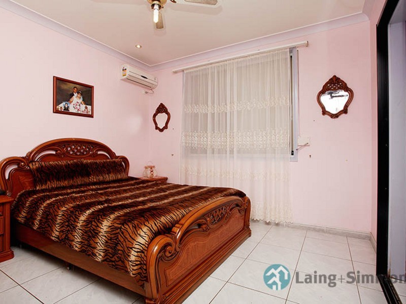 12 Kasie Place, St Clair NSW 2759