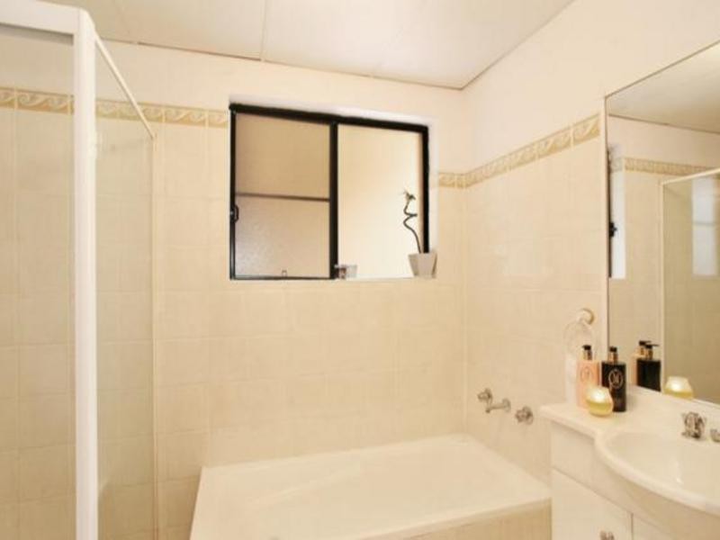 1/7-9 Torrens Street, Merrylands NSW 2160