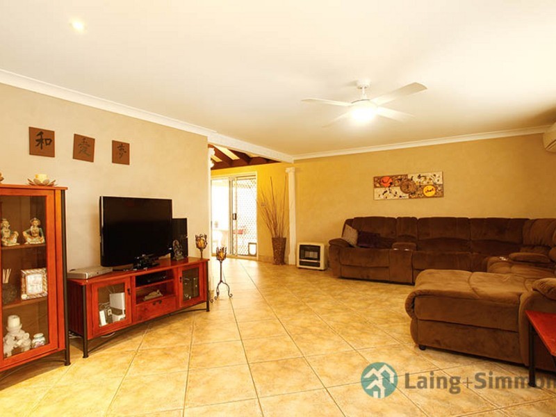 6 Scherell St, Dharruk NSW 2770