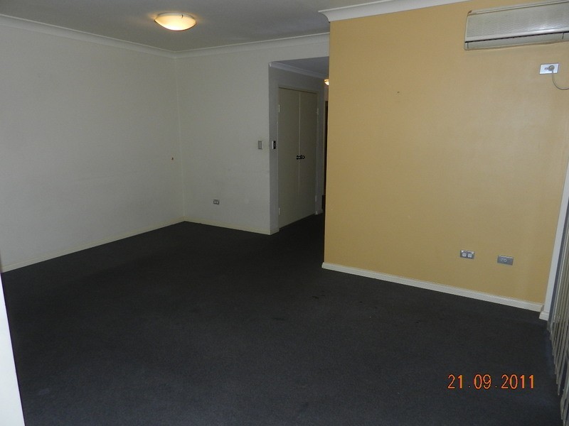 13/02 Wentworth Avenue, Toongabbie NSW 2146