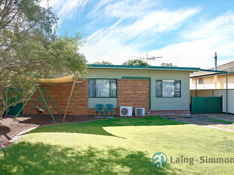 34 Samarai Rd, Whalan NSW 2770