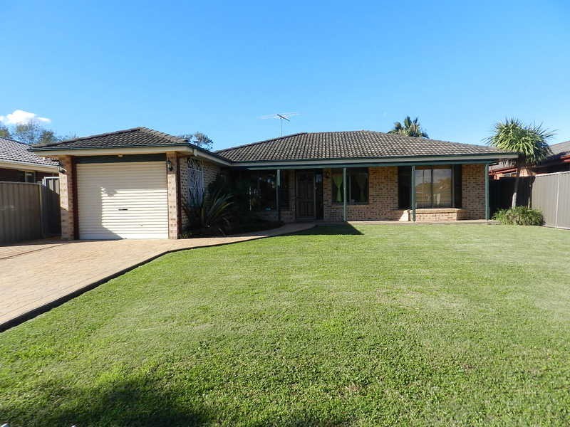 12 Bancroft Place, Oakhurst NSW 2761
