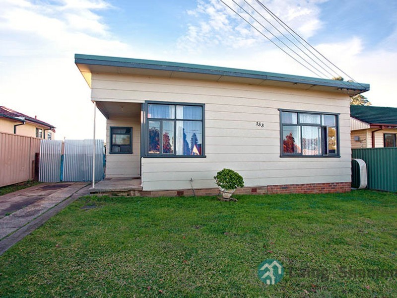 153 Carpenter St, Colyton NSW 2760