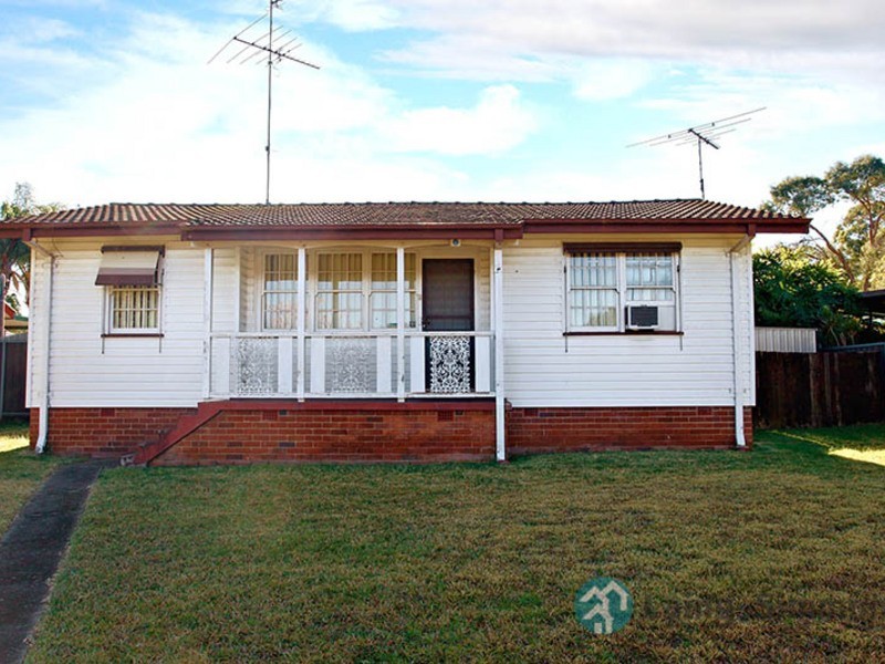 5 Bramble Place, Whalan NSW 2770