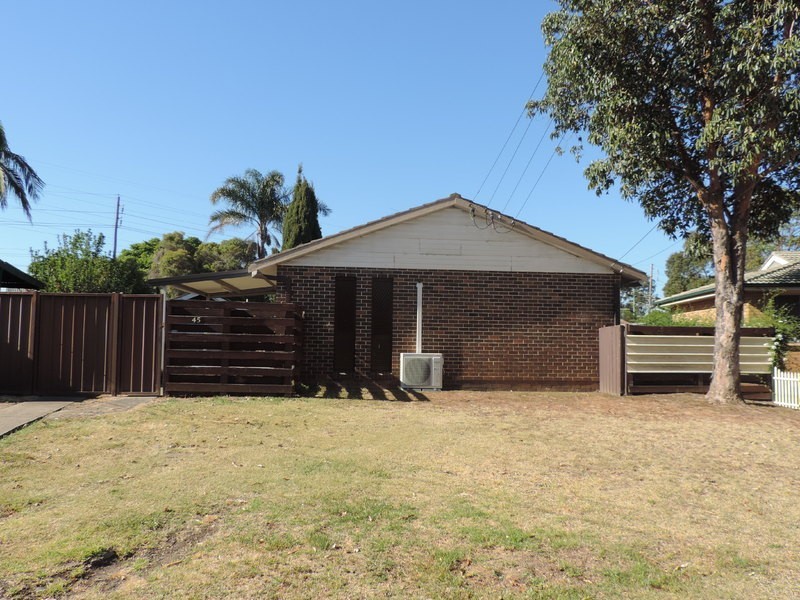 43 Talmiro St, Whalan NSW 2770