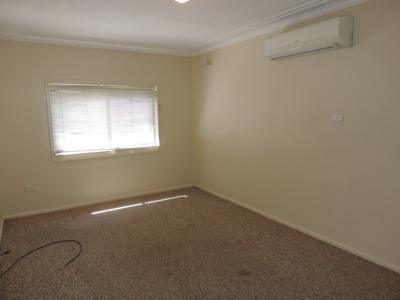 18 Cooinda Street, Colyton NSW 2760