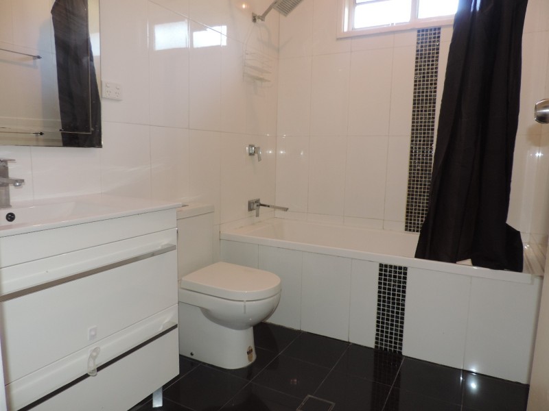 18 Cooinda Street, Colyton NSW 2760