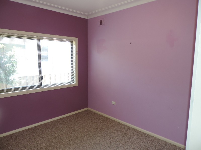 18 Cooinda Street, Colyton NSW 2760