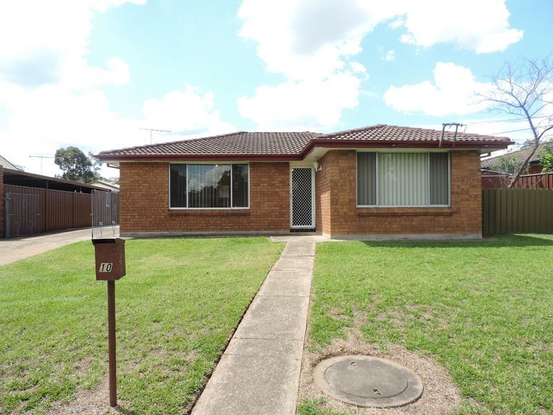 10 Eloura Street, Dharruk NSW 2770