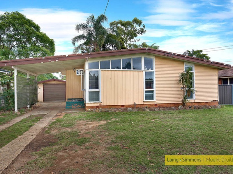 21 Bougainville Road,, Lethbridge Park NSW 2770