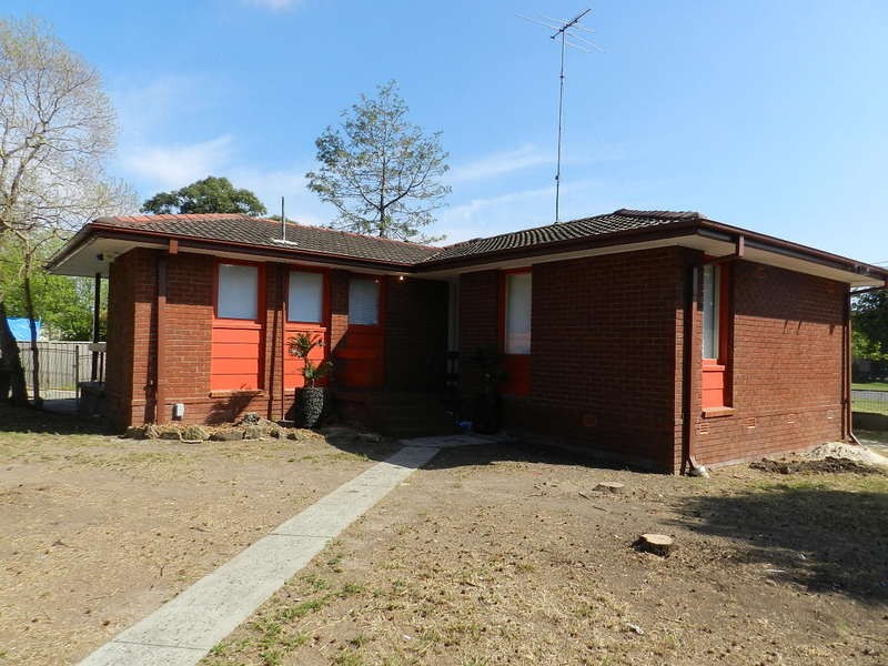 23 Niland Crst, Blackett NSW 2770