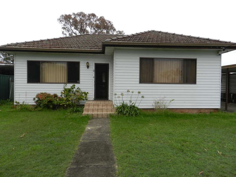 11 Perth Street, Oxley Park NSW 2760