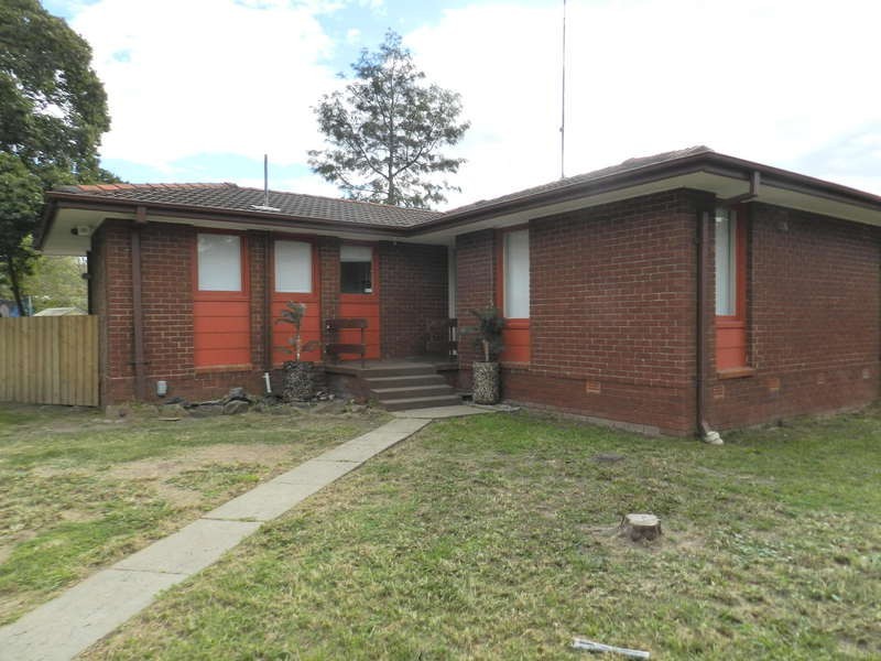 23 Niland Crst, Blackett NSW 2770