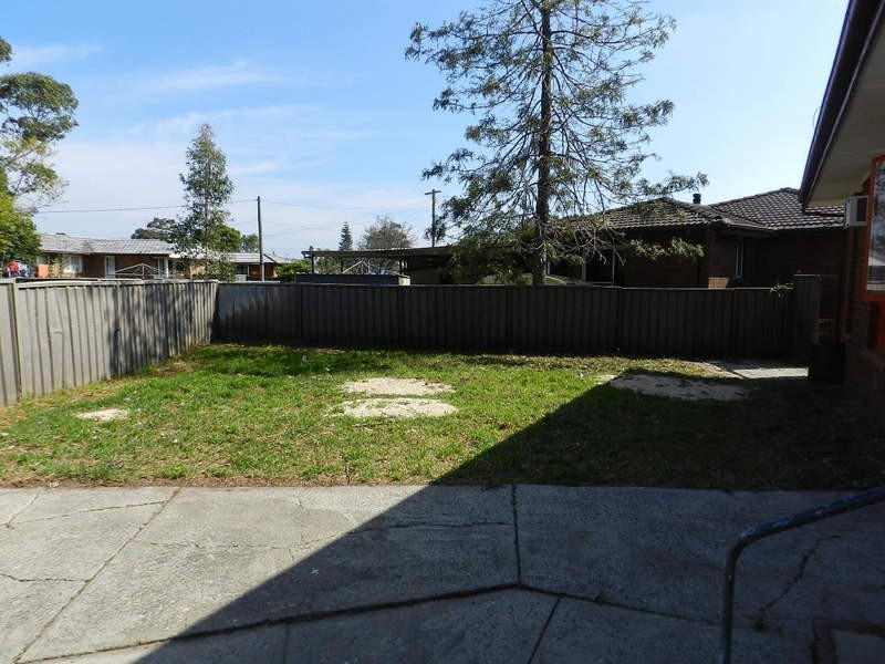 23 Niland Crst, Blackett NSW 2770