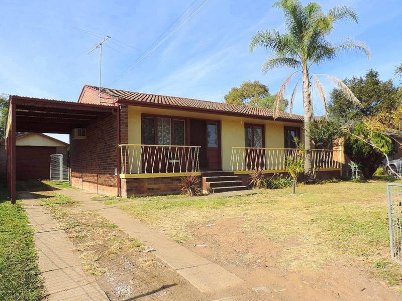 13 Mendelssohn Avenue, Emerton NSW 2770